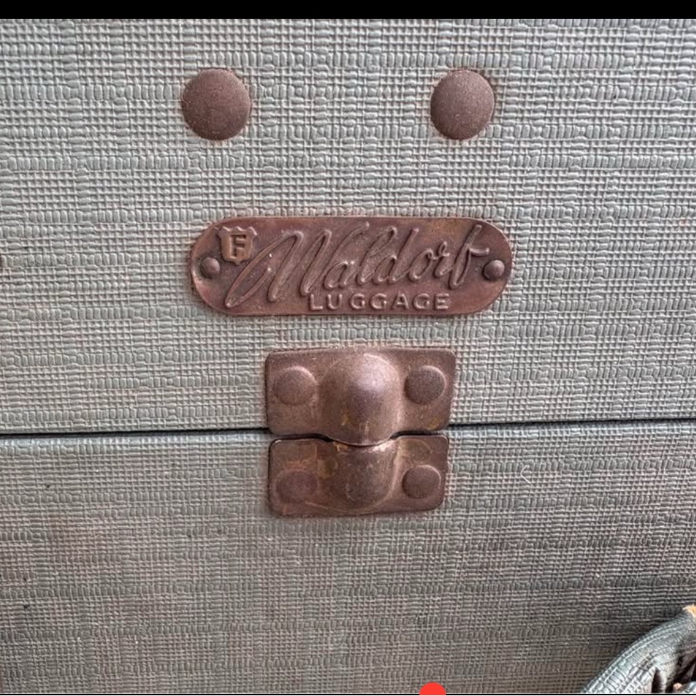 Vintage Waldorf luggage rare find - Picture 6 of 8